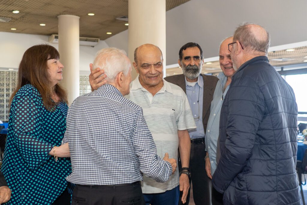 Almoço de Confraternização presta homenagem aos 50 anos da Geomecânica almoco de confraternizacao presta homenagem aos 50 anos da geomecanica almoco de confraternizacao presta homenagem aos 50 anos da geomecanica 47