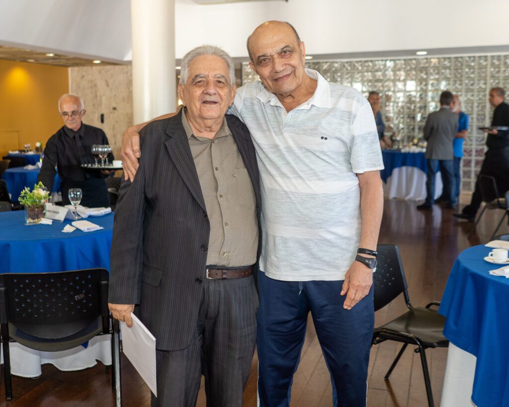 Almoço de Confraternização presta homenagem aos 50 anos da Geomecânica almoco de confraternizacao presta homenagem aos 50 anos da geomecanica almoco de confraternizacao presta homenagem aos 50 anos da geomecanica 51