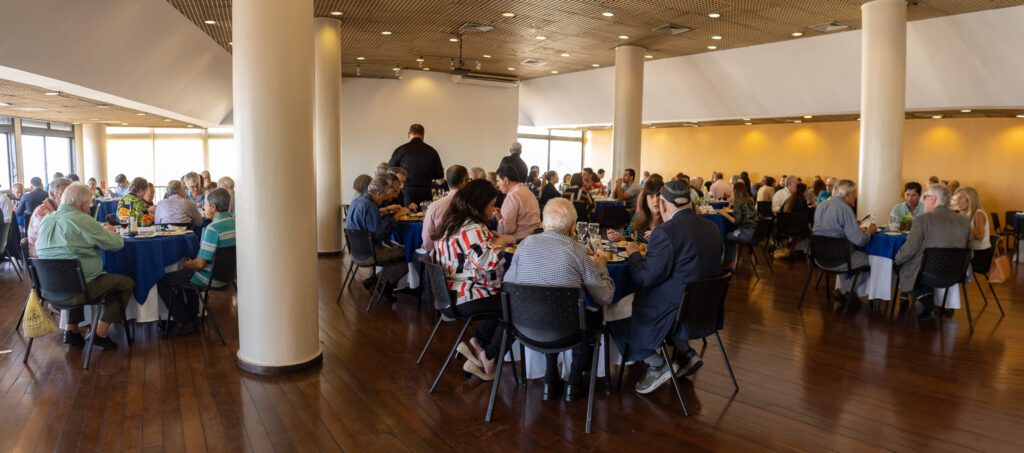 Almoço de Confraternização presta homenagem aos 50 anos da Geomecânica almoco de confraternizacao presta homenagem aos 50 anos da geomecanica almoco de confraternizacao presta homenagem aos 50 anos da geomecanica 57