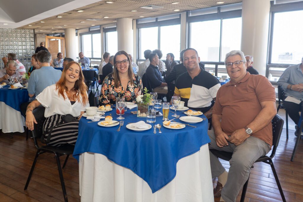 Almoço de Confraternização presta homenagem aos 50 anos da Geomecânica almoco de confraternizacao presta homenagem aos 50 anos da geomecanica almoco de confraternizacao presta homenagem aos 50 anos da geomecanica 59