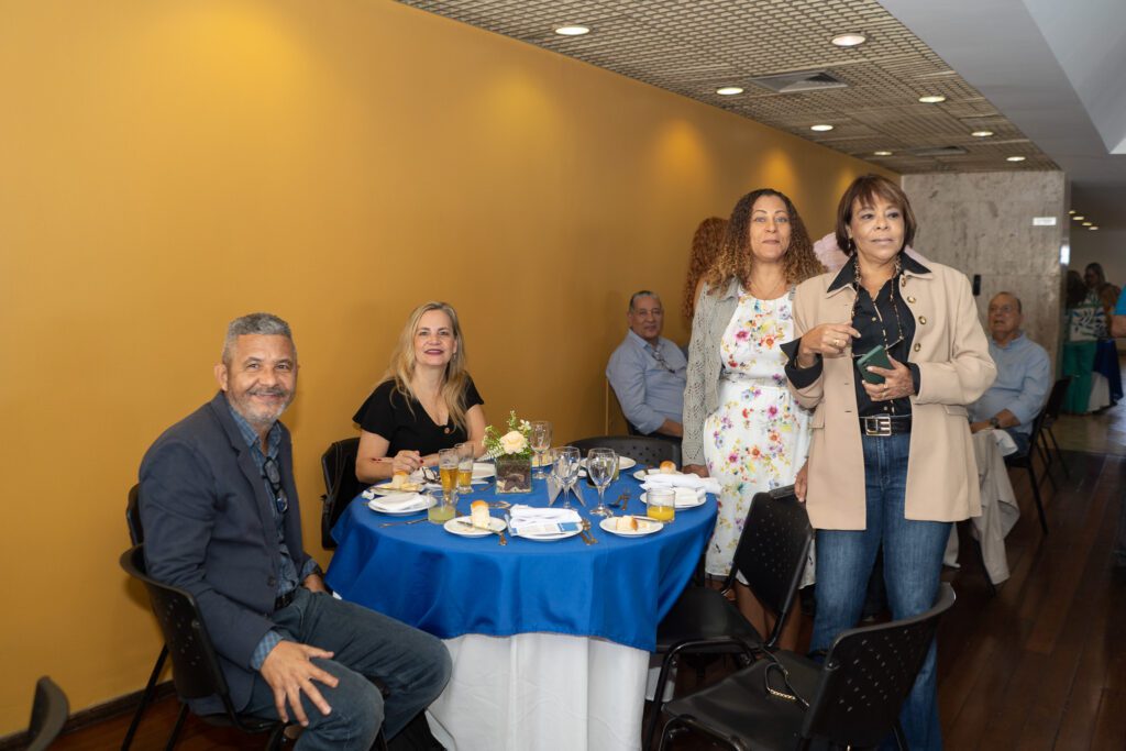 Almoço de Confraternização presta homenagem aos 50 anos da Geomecânica almoco de confraternizacao presta homenagem aos 50 anos da geomecanica almoco de confraternizacao presta homenagem aos 50 anos da geomecanica 70