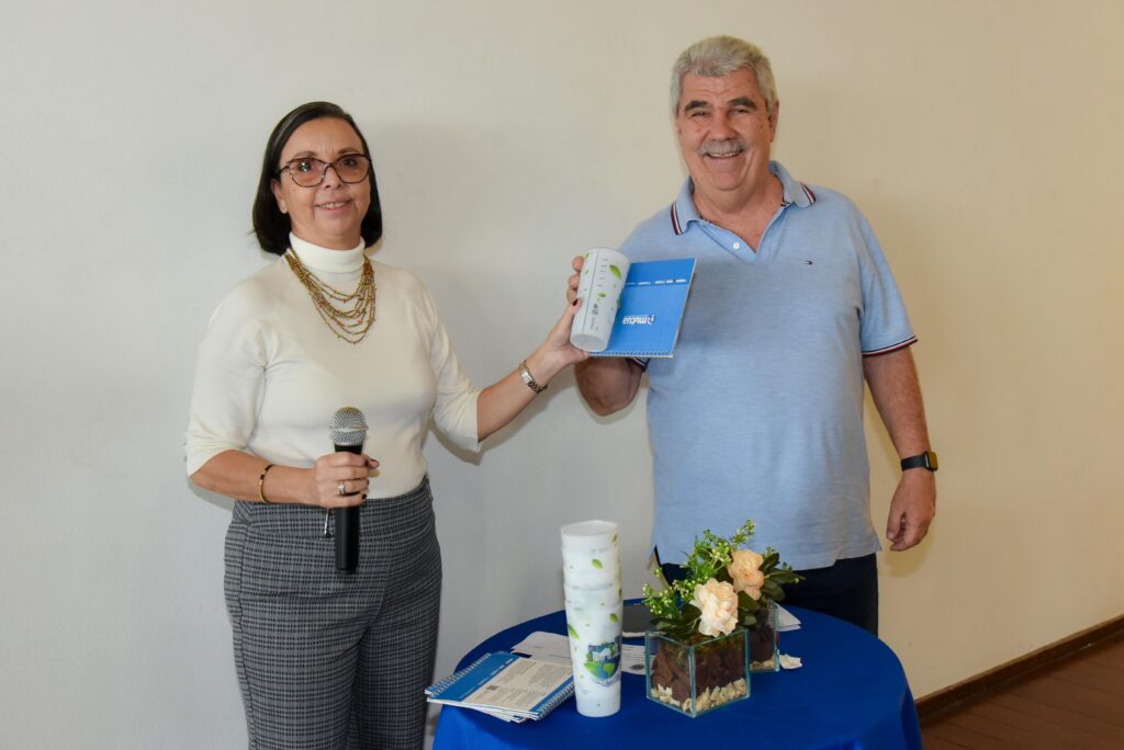 ABEA é homenageada no Almoço do Clube 22 ABEA é homenageada no Almoço do Clube abea e homenageada no almoco do clube abea e homenageada no almoco do clube 21