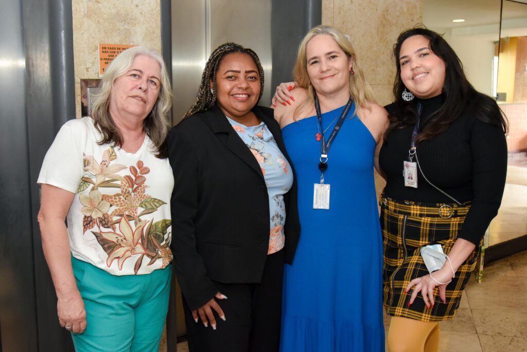 ABEA é homenageada no Almoço do Clube 26 ABEA é homenageada no Almoço do Clube abea e homenageada no almoco do clube abea e homenageada no almoco do clube 25