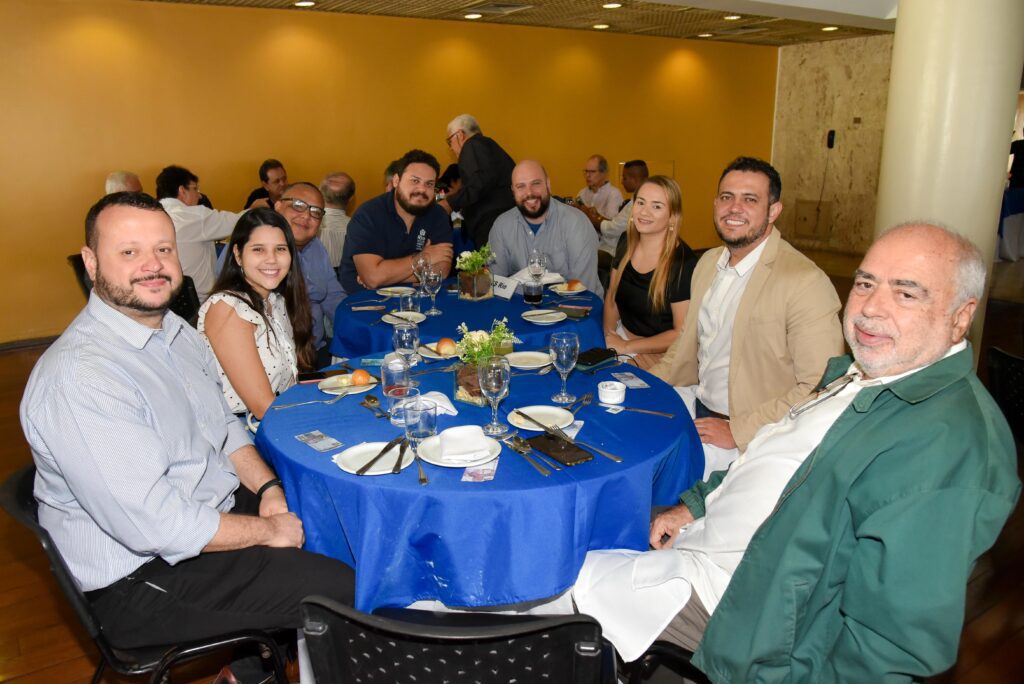 ABEA é homenageada no Almoço do Clube 31 ABEA é homenageada no Almoço do Clube abea e homenageada no almoco do clube abea e homenageada no almoco do clube 30