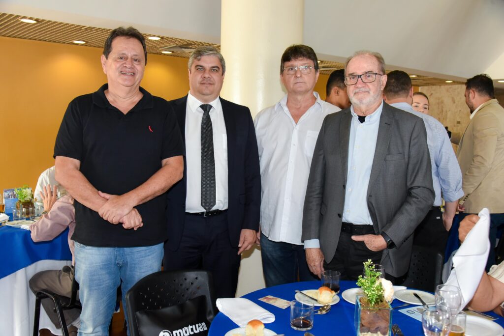 ABEA é homenageada no Almoço do Clube 6 ABEA é homenageada no Almoço do Clube abea e homenageada no almoco do clube abea e homenageada no almoco do clube 5