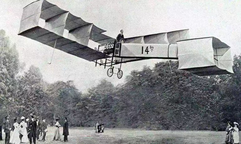 Força Aérea Brasileira homenageia voo histórico de Santos Dumont forca aerea brasileira homenageia voo historico de santos dumont forca aerea brasileira homenageia voo historico de santos dumont