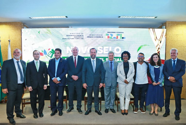 Governo vai nacionalizar produção de biocombustíveis e priorizar agricultura familiar 1 Governo vai nacionalizar produção de biocombustíveis e priorizar agricultura familiar governo vai nacionalizar producao de biocombustiveis e priorizar agricultura familiar governo vai nacionalizar producao de biocombustiveis e priorizar agricultura familiar