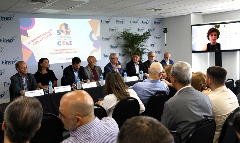 Finep realiza seminário para contribuir com formulação de estratégias para o setor de ciência, tecnologia e inovação 1 Finep realiza seminário para contribuir com formulação de estratégias para o setor de ciência, tecnologia e inovação neoindustrializacao1