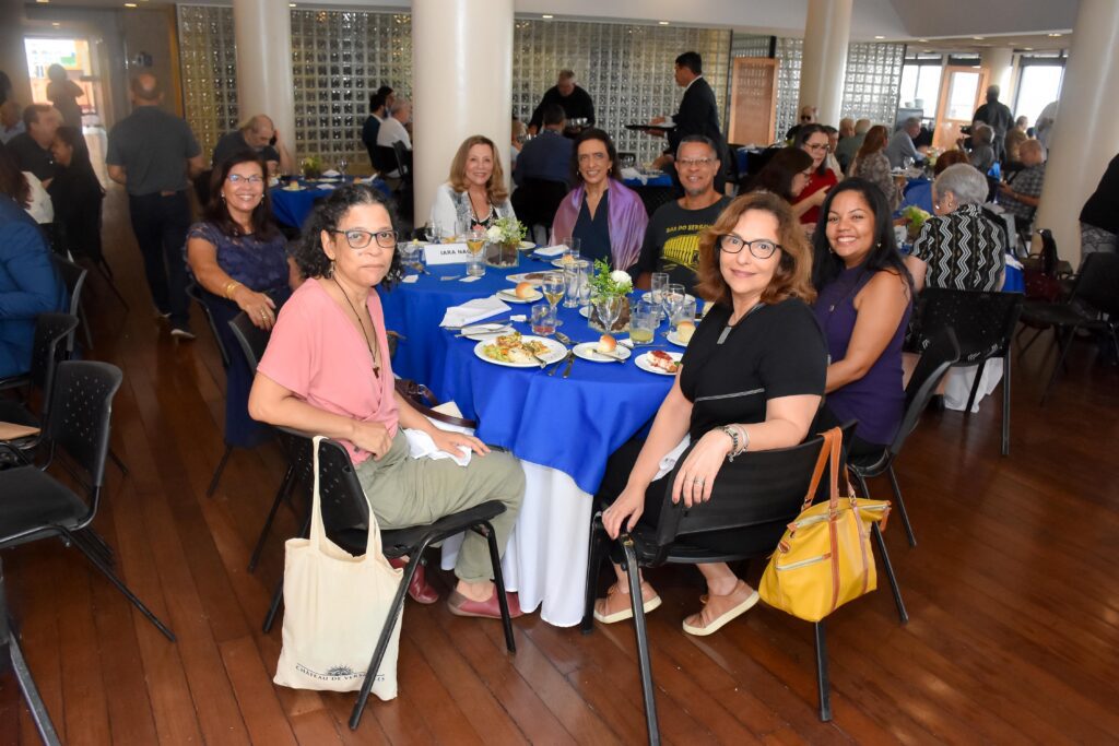 Almoço do Clube presta homenagem às mulheres 20 Almoço do Clube presta homenagem às mulheres almoco do clube presta homenagem as mulheres almoco do clube presta homenagem as mulheres 19