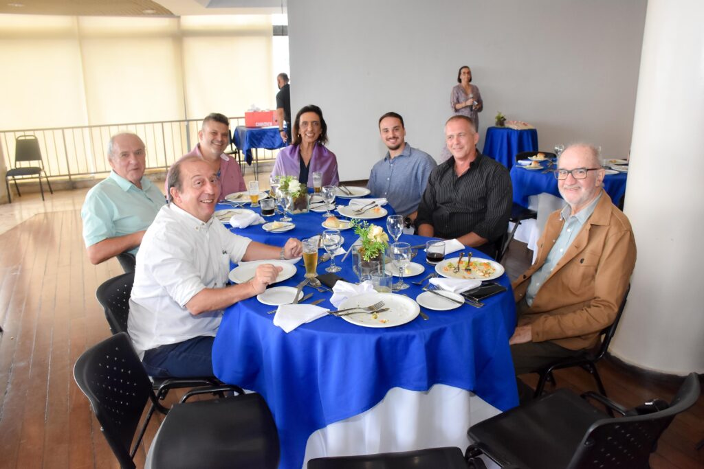 Almoço do Clube presta homenagem às mulheres 38 Almoço do Clube presta homenagem às mulheres almoco do clube presta homenagem as mulheres almoco do clube presta homenagem as mulheres 37