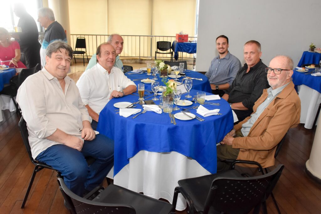 Almoço do Clube presta homenagem às mulheres 47 Almoço do Clube presta homenagem às mulheres almoco do clube presta homenagem as mulheres almoco do clube presta homenagem as mulheres 46