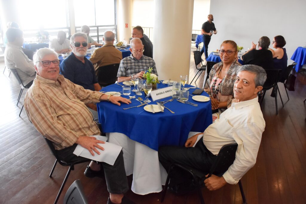 Almoço do Clube presta homenagem às mulheres 51 Almoço do Clube presta homenagem às mulheres almoco do clube presta homenagem as mulheres almoco do clube presta homenagem as mulheres 50