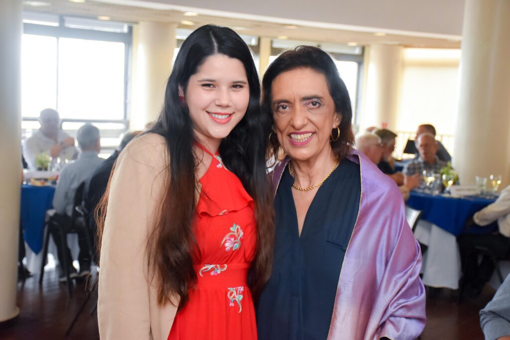 Almoço do Clube presta homenagem às mulheres 55 Almoço do Clube presta homenagem às mulheres almoco do clube presta homenagem as mulheres almoco do clube presta homenagem as mulheres 53