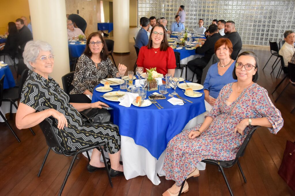 Almoço do Clube presta homenagem às mulheres 58 Almoço do Clube presta homenagem às mulheres almoco do clube presta homenagem as mulheres almoco do clube presta homenagem as mulheres 61