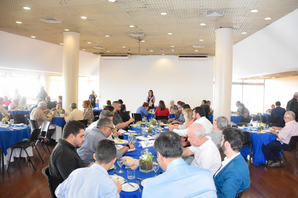 Almoço do Clube presta homenagem às mulheres 60 Almoço do Clube presta homenagem às mulheres almoco do clube presta homenagem as mulheres almoco do clube presta homenagem as mulheres 62