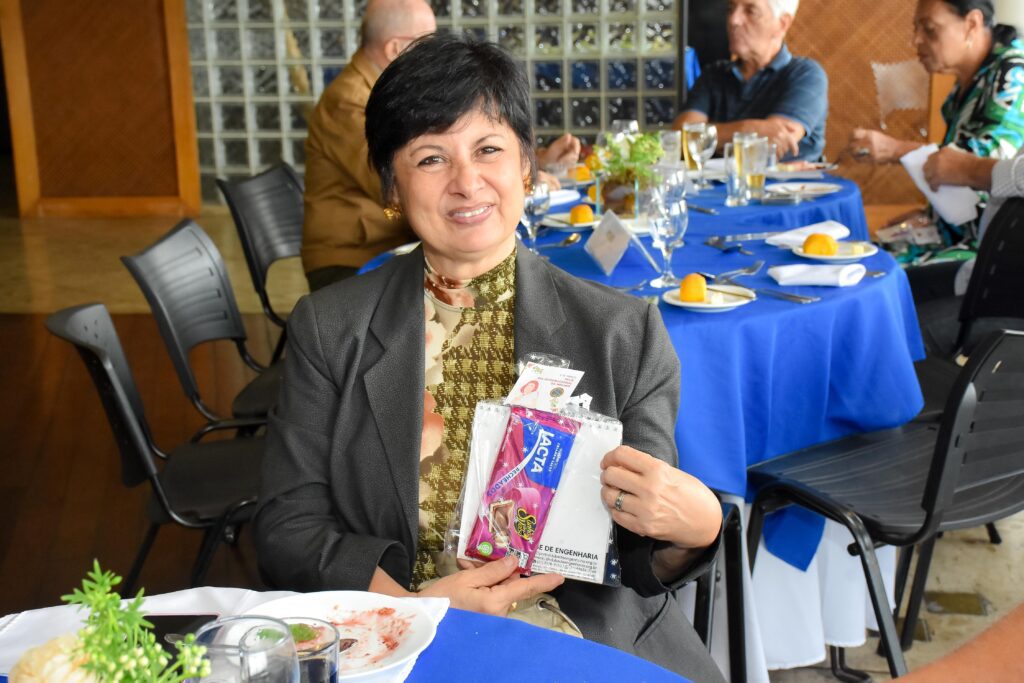 Almoço do Clube presta homenagem às mulheres 8 Almoço do Clube presta homenagem às mulheres almoco do clube presta homenagem as mulheres almoco do clube presta homenagem as mulheres 7