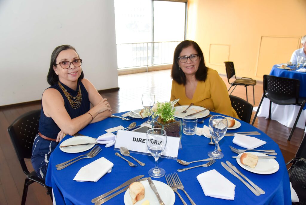 Tradicional almoço do Clube de Engenharia homenageia aniversariantes de abril 23 Tradicional almoço do Clube de Engenharia homenageia aniversariantes de abril f45 5105