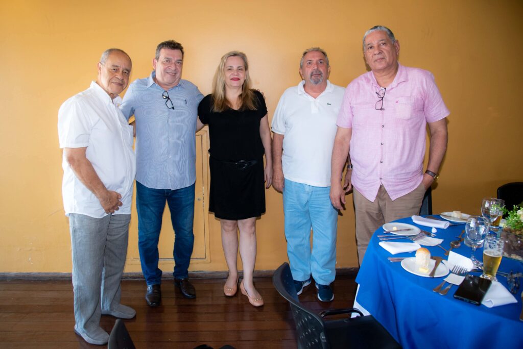 Almoço do Clube homenageia os 150 anos da Escola Politécnica da UFRJ 10 Almoço do Clube homenageia os 150 anos da Escola Politécnica da UFRJ f45 6730 1