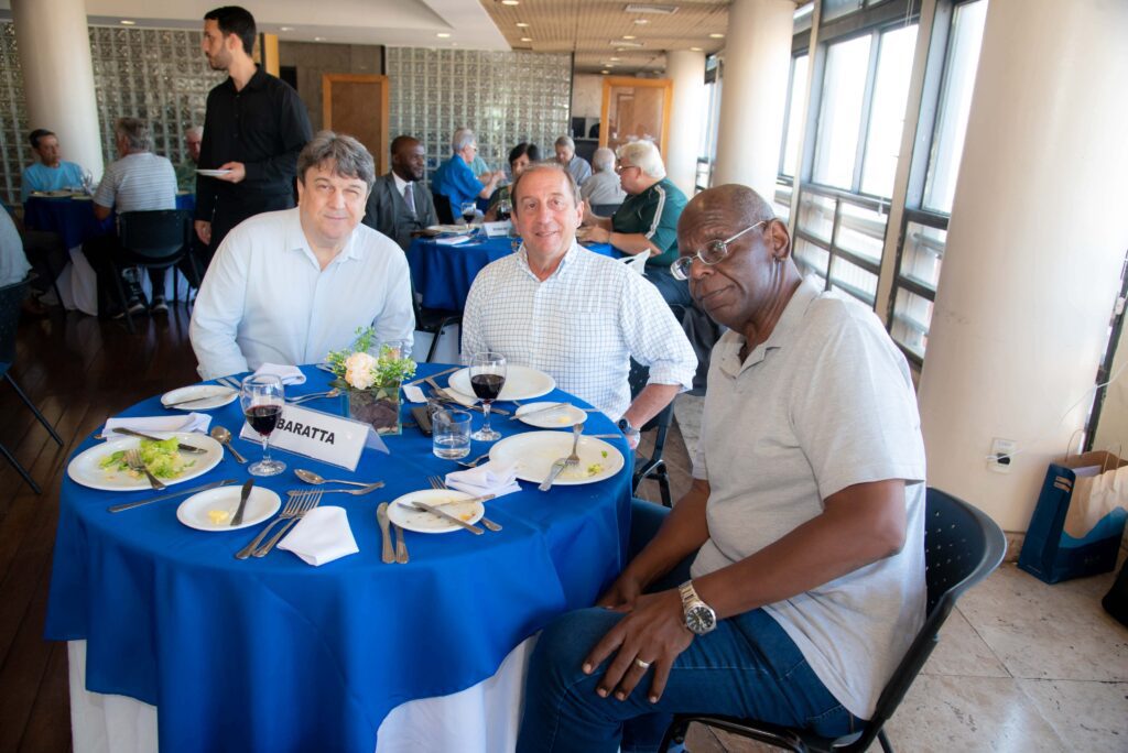 Almoço do Clube homenageia os 150 anos da Escola Politécnica da UFRJ 23 Almoço do Clube homenageia os 150 anos da Escola Politécnica da UFRJ f45 6807 1