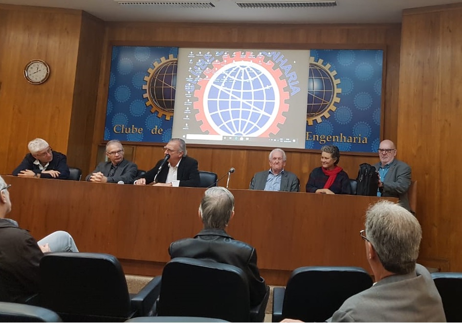 Ecos Tropicais da 2ª Guerra: Recepção a Intelectuais e Acordos Brasil-EUA 1 Ecos Tropicais da 2ª Guerra: Recepção a Intelectuais e Acordos Brasil-EUA 06 09 mesa ecos tropicais editada 2