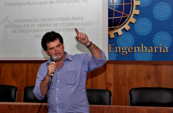 Clube discute possíveis avanços na política de defesa civil 3 Clube discute possíveis avanços na política de defesa civil 1347571274