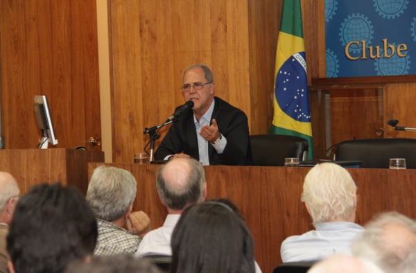 Em debate: Programa de Investimento em Logística 1 Em debate: Programa de Investimento em Logística 1351033622