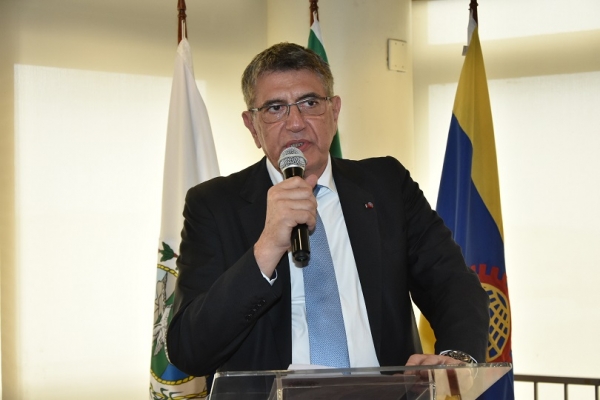 Democracia, Desenvolvimento e Soberania são os votos do Clube de Engenharia para 2017 2 Democracia, Desenvolvimento e Soberania são os votos do Clube de Engenharia para 2017 1481917783