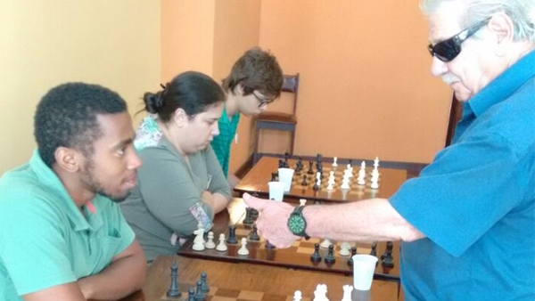 Estudantes de engenharia participam de torneio de xadrez no Clube 1 Estudantes de engenharia participam de torneio de xadrez no Clube 1482087343