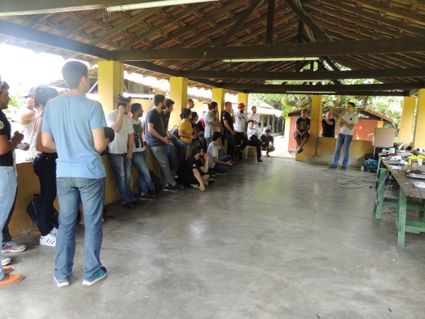 Debate e atividades práticas estreitam parceria do Clube com grupos de foguete 1493238522