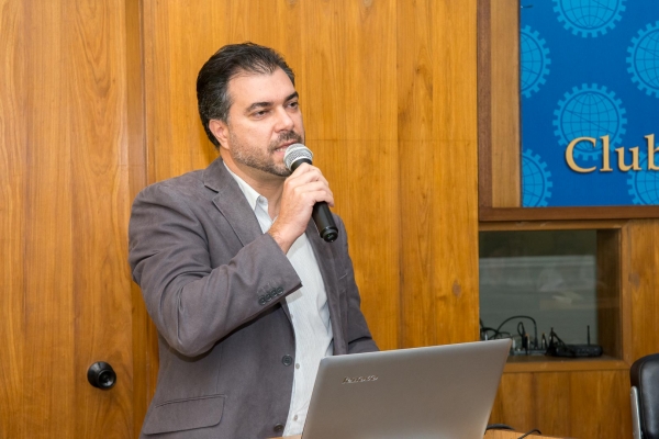 Nova abordagem sobre o fenômeno do desenvolvimento econômico 1 Nova abordagem sobre o fenômeno do desenvolvimento econômico 1496409375