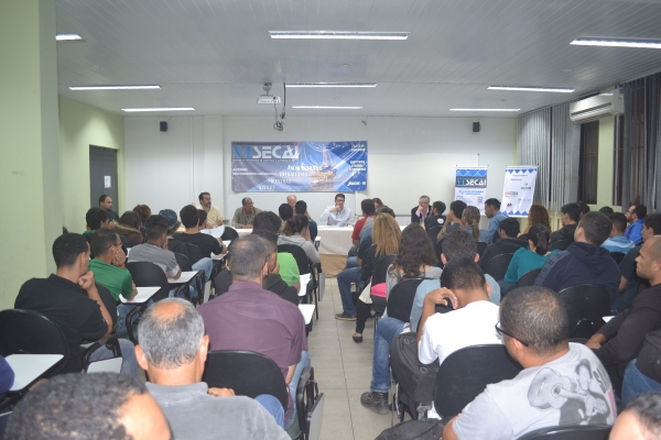 Estudantes do IFF Macaé debatem a Petrobras com Guilherme Estrella 1513975490