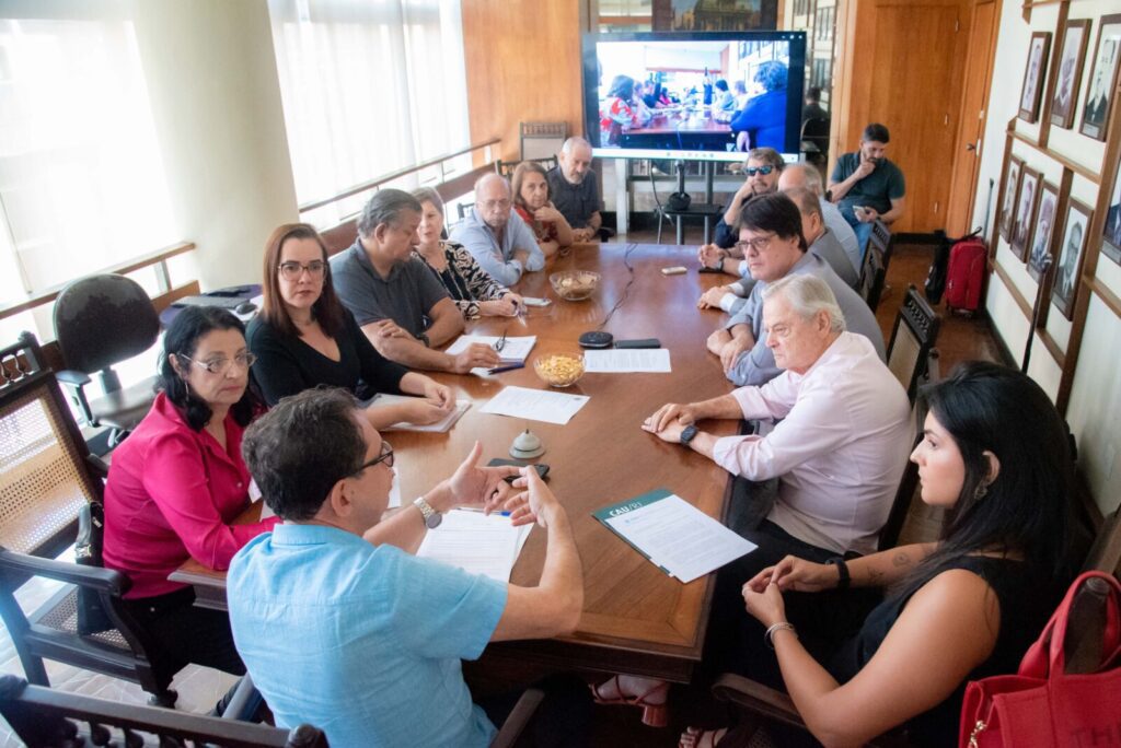 Riscos em aprovação de projeto de lei que trata de avaliação de imóveis da União são expostos em reunião no Clube 4 Riscos em aprovação de projeto de lei que trata de avaliação de imóveis da União são expostos em reunião no Clube 4 scaled 1