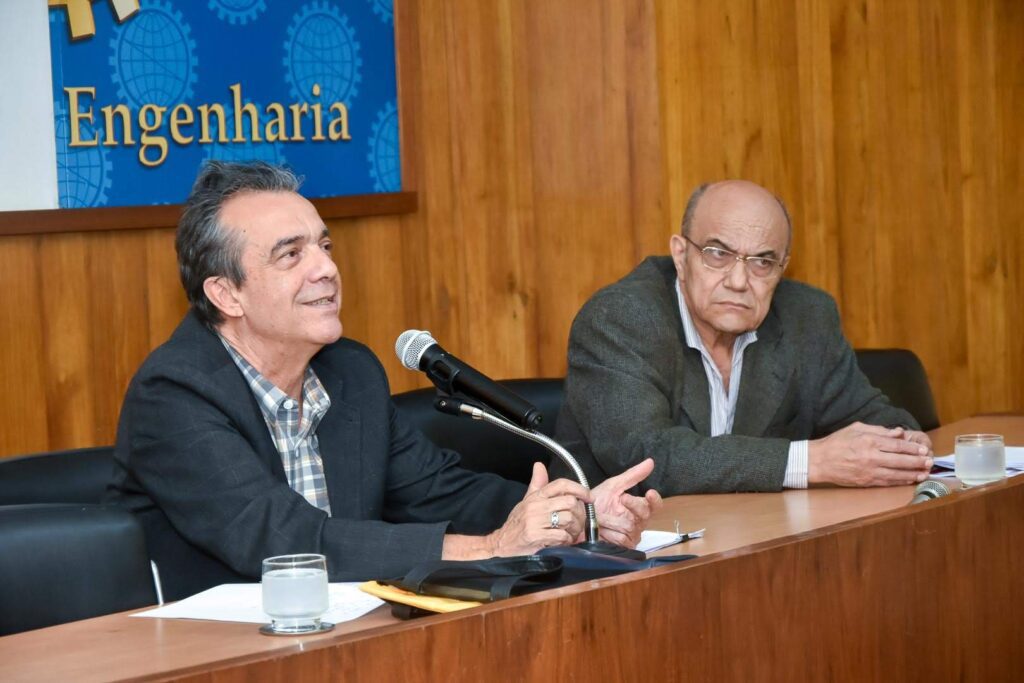 Política industrial no Brasil: cenário em crise 1 Política industrial no Brasil: cenário em crise f38 5830