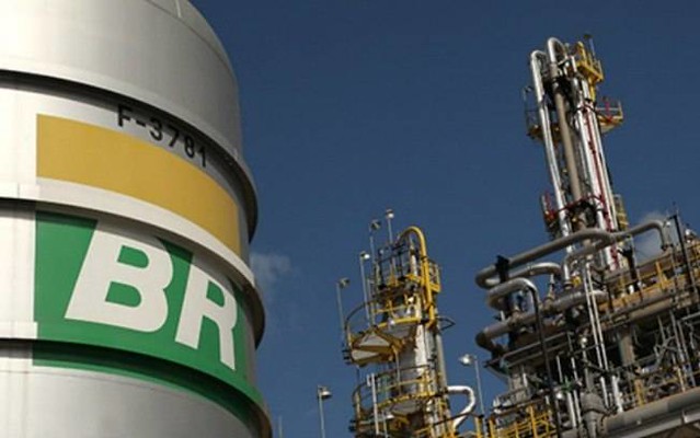 Castello Branco insiste no mito da Petrobrás quebrada para tentar justificar privatizações foto petrobras sindipetro
