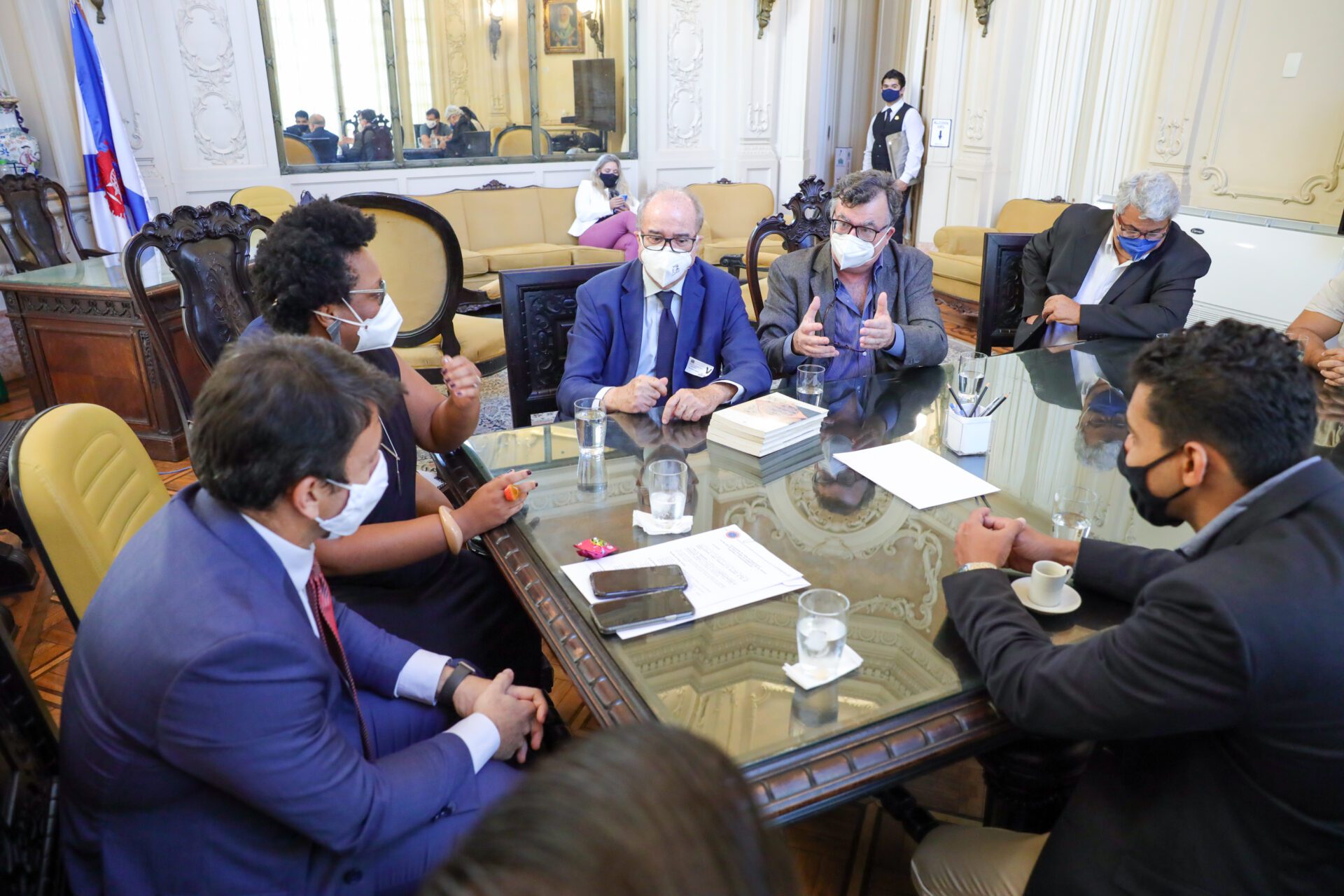 Câmara Municipal recebe diretoria do Clube de Engenharia em reunião sobre a atualização do Plano Diretor do Rio 2 Câmara Municipal recebe diretoria do Clube de Engenharia em reunião sobre a atualização do Plano Diretor do Rio foto renan olazcmrj 51528890993 o scaled