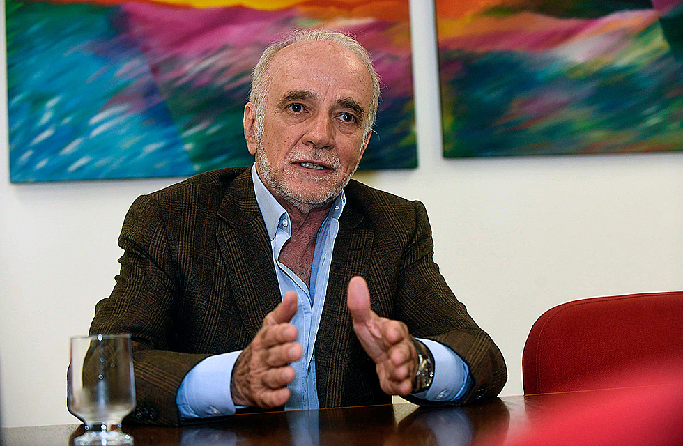 André Lara: Crise exige superar equívocos sobre emissão de moeda e dívida pública 1 André Lara: Crise exige superar equívocos sobre emissão de moeda e dívida pública img dest macroeconomia andre de lara resende 20190815