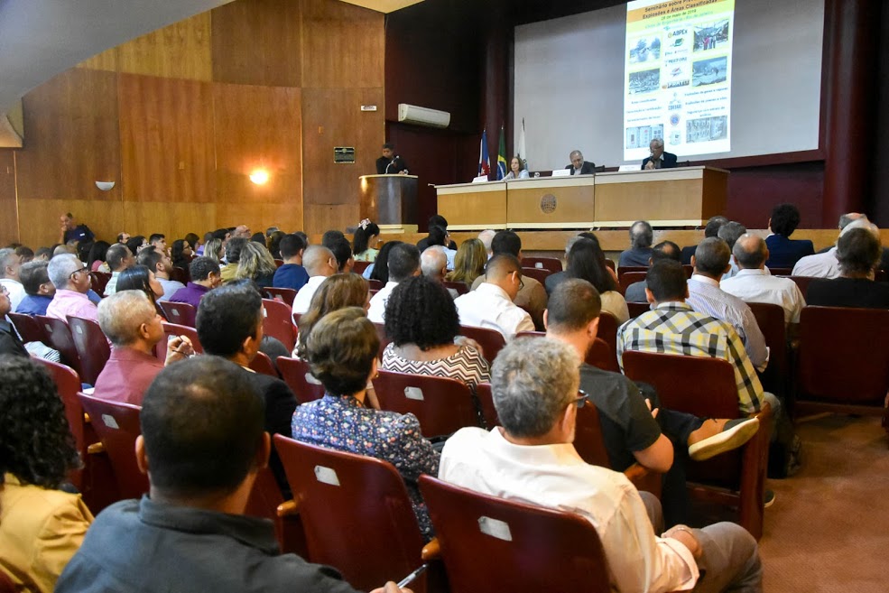 Seminário debate prevenção de explosões em áreas classificadas prevencao de explosoes em areas classificadas fernando alvim