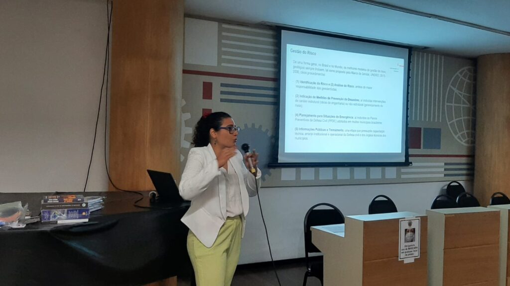 Geologia celebra data com reflexão sobre desastres naturais 2 Geologia celebra data com reflexão sobre desastres naturais whatsapp image 2022 05 27 at 17.00.00