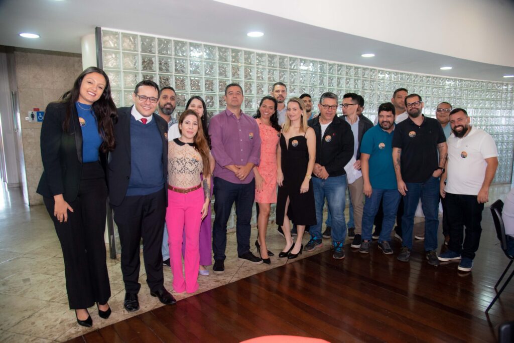 Representantes de chapas participam de almoço do Clube 28 Representantes de chapas participam de almoço do Clube f45 4938