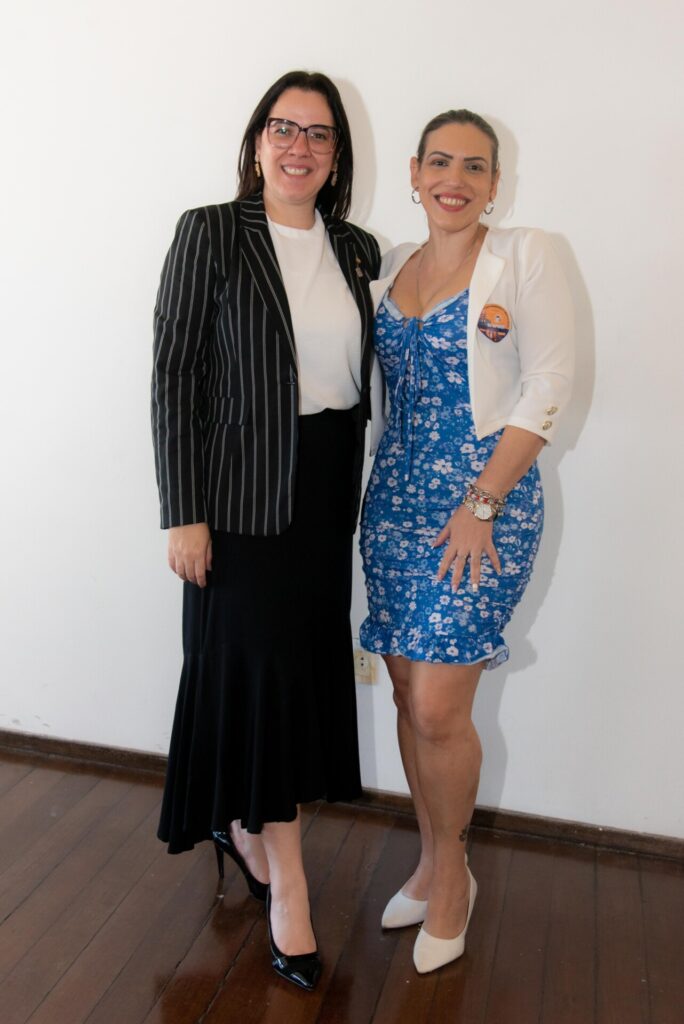 Aniversariantes de agosto são homenageados no almoço do Clube f46 3246