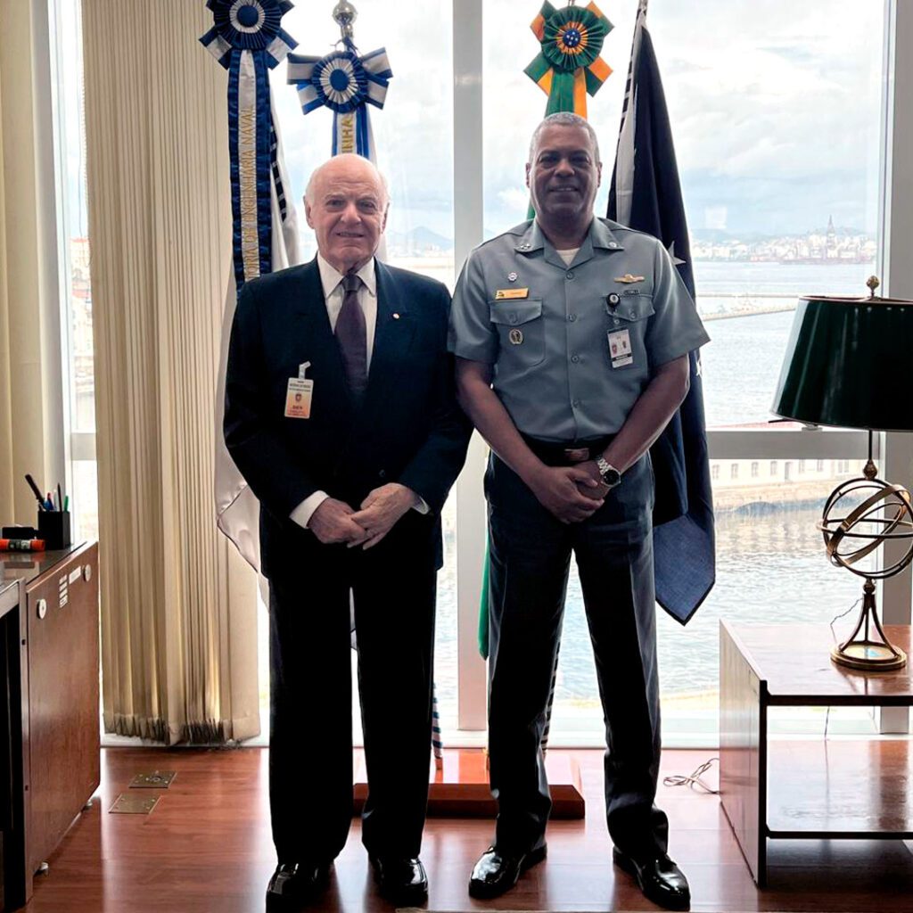Presidente do Clube de Engenharia recebe homenagem nos 100 anos de criação da Diretoria de Engenharia Naval ambos ambos ambos ambos