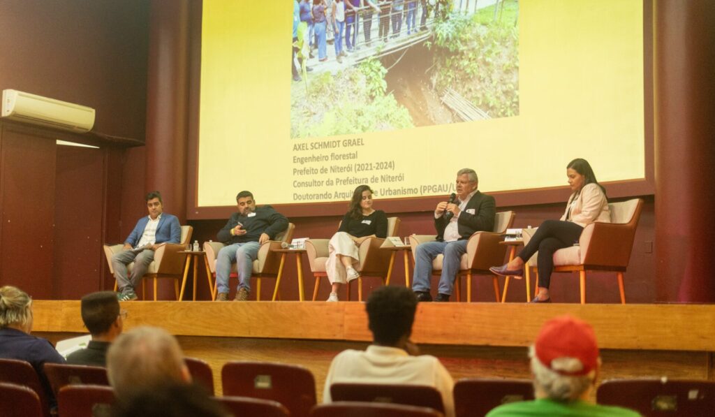 Cerimônia de abertura do evento Clima em Foco destaca o papel da engenharia para a sustentabilidade 1 Cerimônia de abertura do evento Clima em Foco destaca o papel da engenharia para a sustentabilidade rz100119 rz100119