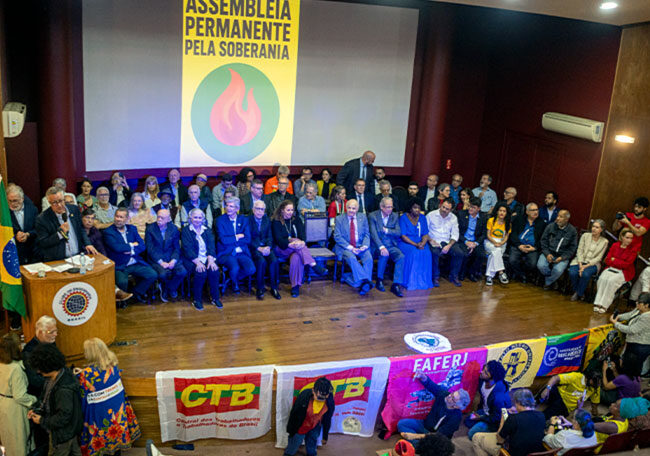 Assembleia permanente é criada em prol da soberania nacional 5 Assembleia permanente é criada em prol da soberania nacional rz100137 1 rz100137 1