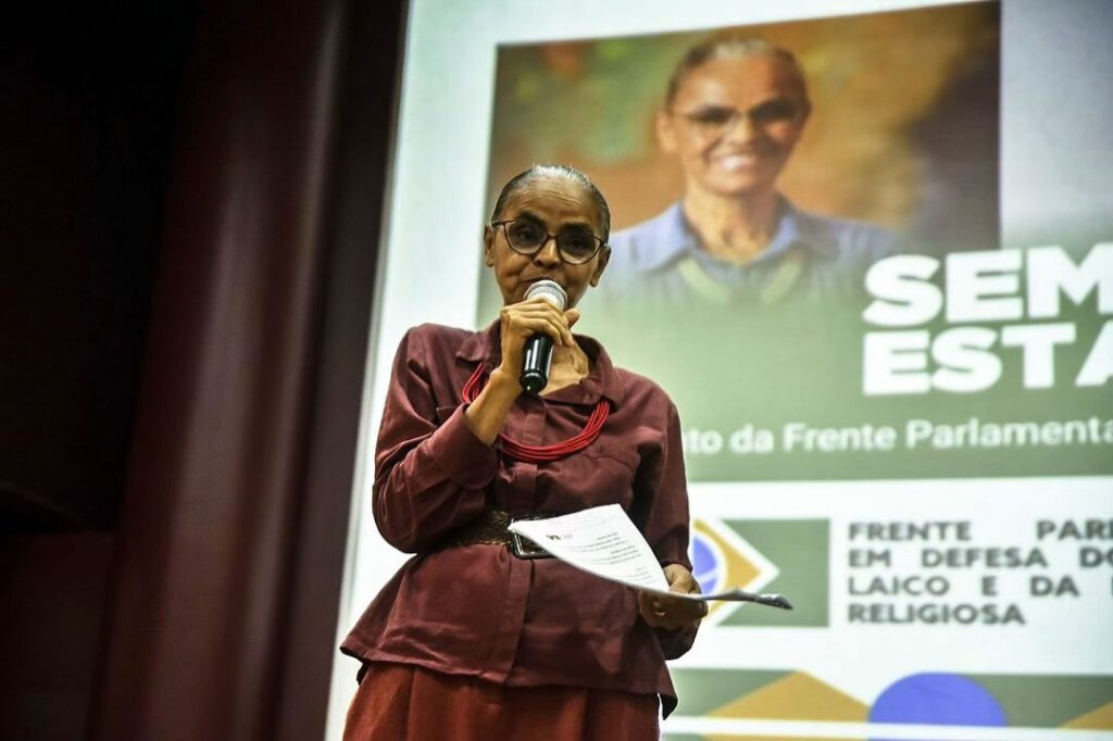 Uma ministra no Clube de Engenharia do Brasil uma ministra no clube de engenharia do brasil uma ministra no clube de engenharia do brasil 1