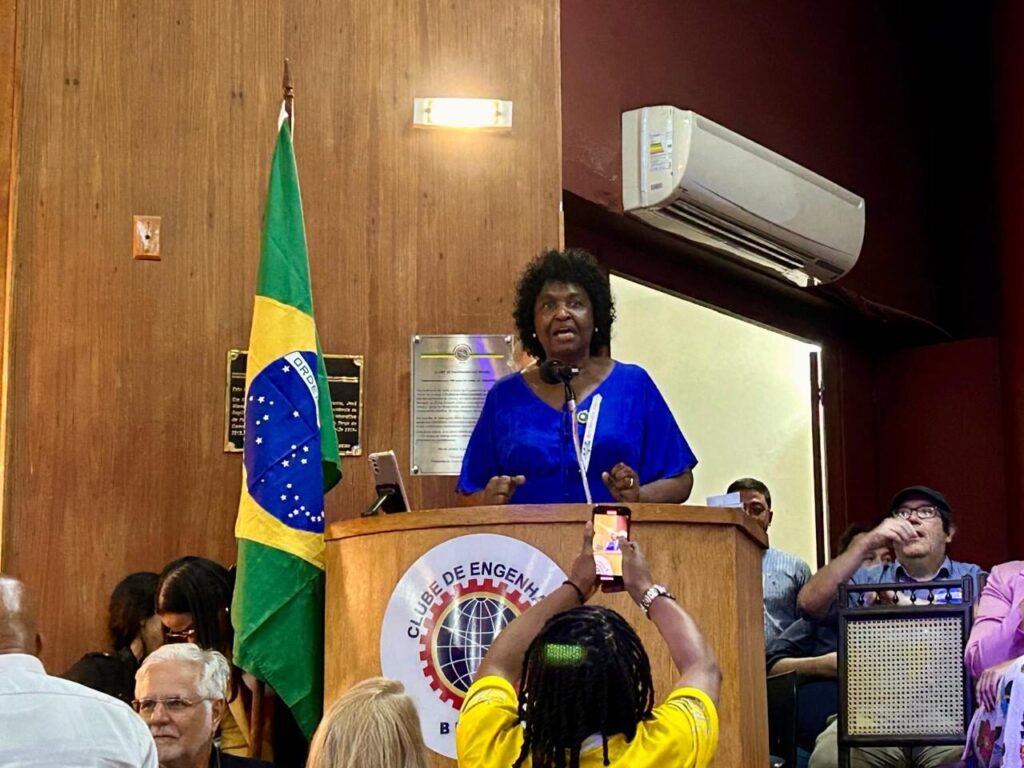 Mais de mil pessoas participam de lançamento de Manifesto pela Soberania no Clube de Engenharia do Brasil 16 Mais de mil pessoas participam de lançamento de Manifesto pela Soberania no Clube de Engenharia do Brasil whatsapp image 2025 09 02 at 11.44.00 am whatsapp image 2025 09 02 at 11.44.00 am