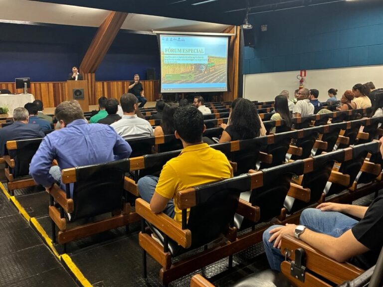 Clube de Engenharia em defesa de uma relacao sustentavel entre solo e maquina em defesa de uma relacao sustentavel entre solo e maquina