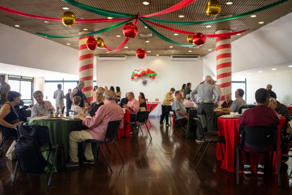 Almoço dá início a celebrações dos 145 anos do Clube 4 Almoço dá início a celebrações dos 145 anos do Clube rz100068 rz100068