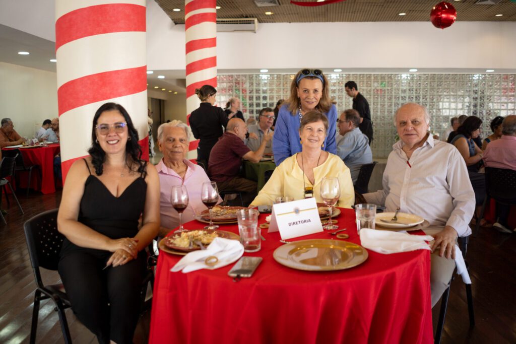 Almoço dá início a celebrações dos 145 anos do Clube 10 Almoço dá início a celebrações dos 145 anos do Clube rz100113 rz100113