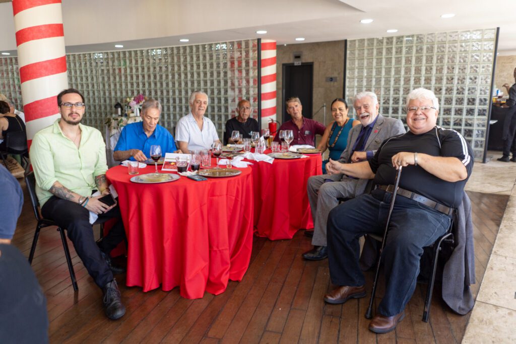Almoço dá início a celebrações dos 145 anos do Clube 12 Almoço dá início a celebrações dos 145 anos do Clube rz100118 rz100118