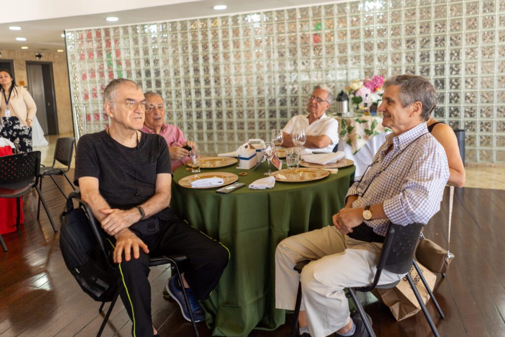 Almoço dá início a celebrações dos 145 anos do Clube 20 Almoço dá início a celebrações dos 145 anos do Clube rz100215 rz100215